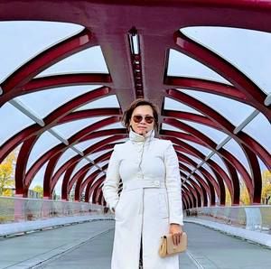 Meet your Posher, Ahyah